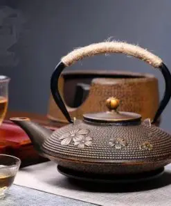 Théière en fonte 1.4l avec chauffe-thé noir Théières Théière en fonte 1.4l avec chauffe-thé noir Théières